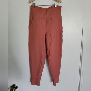 NWOT Old Navy Girls High Rise Jogger Size SMALL (6-7)